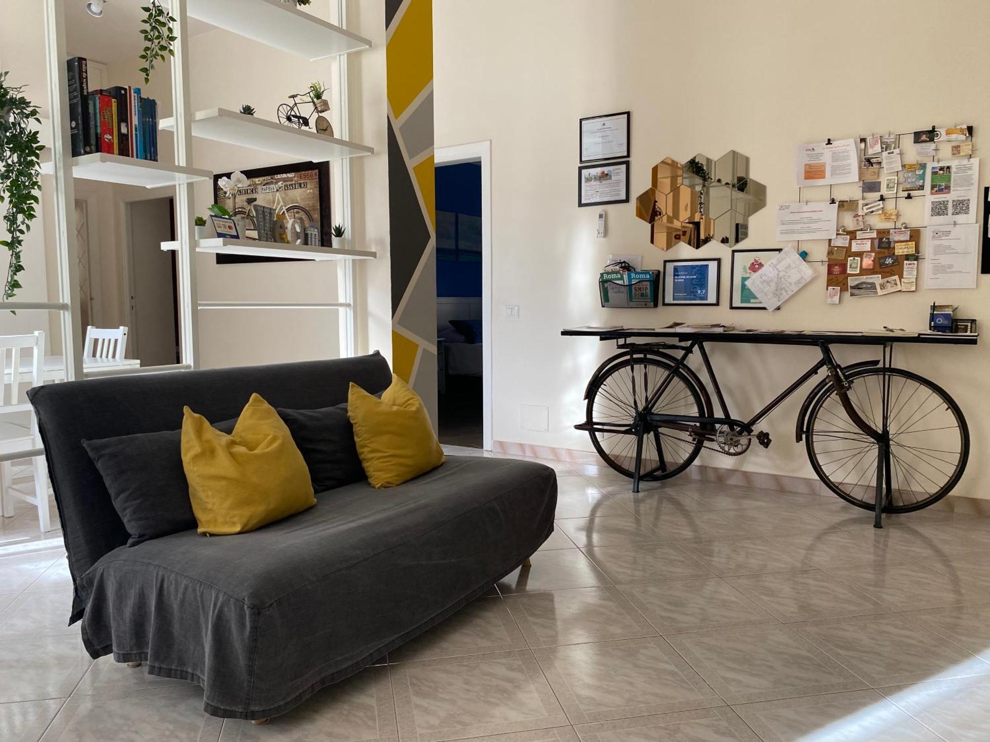 Apartment In In In Bike Rom